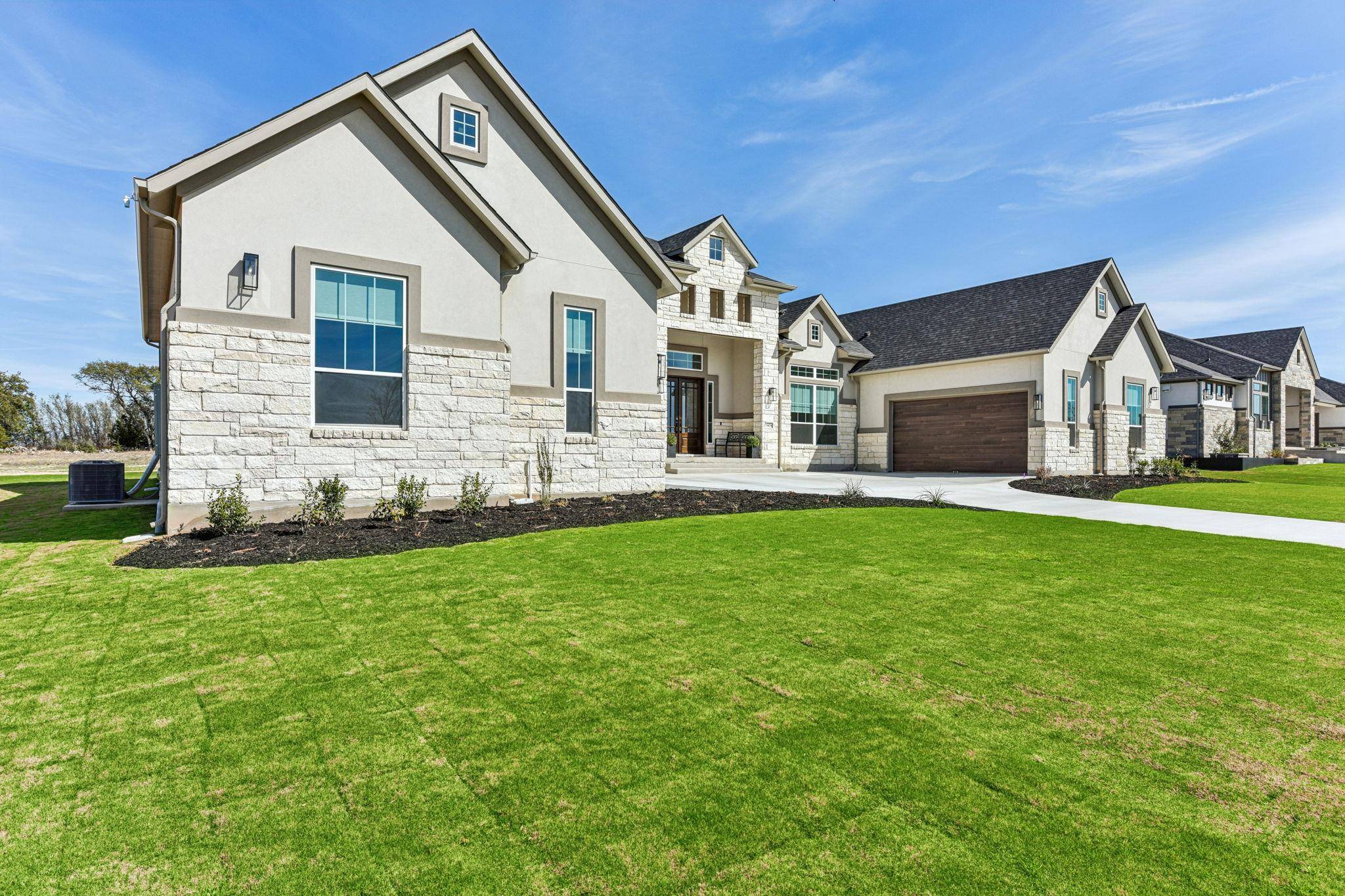 1304 Paxton LN, Florence, TX 76527