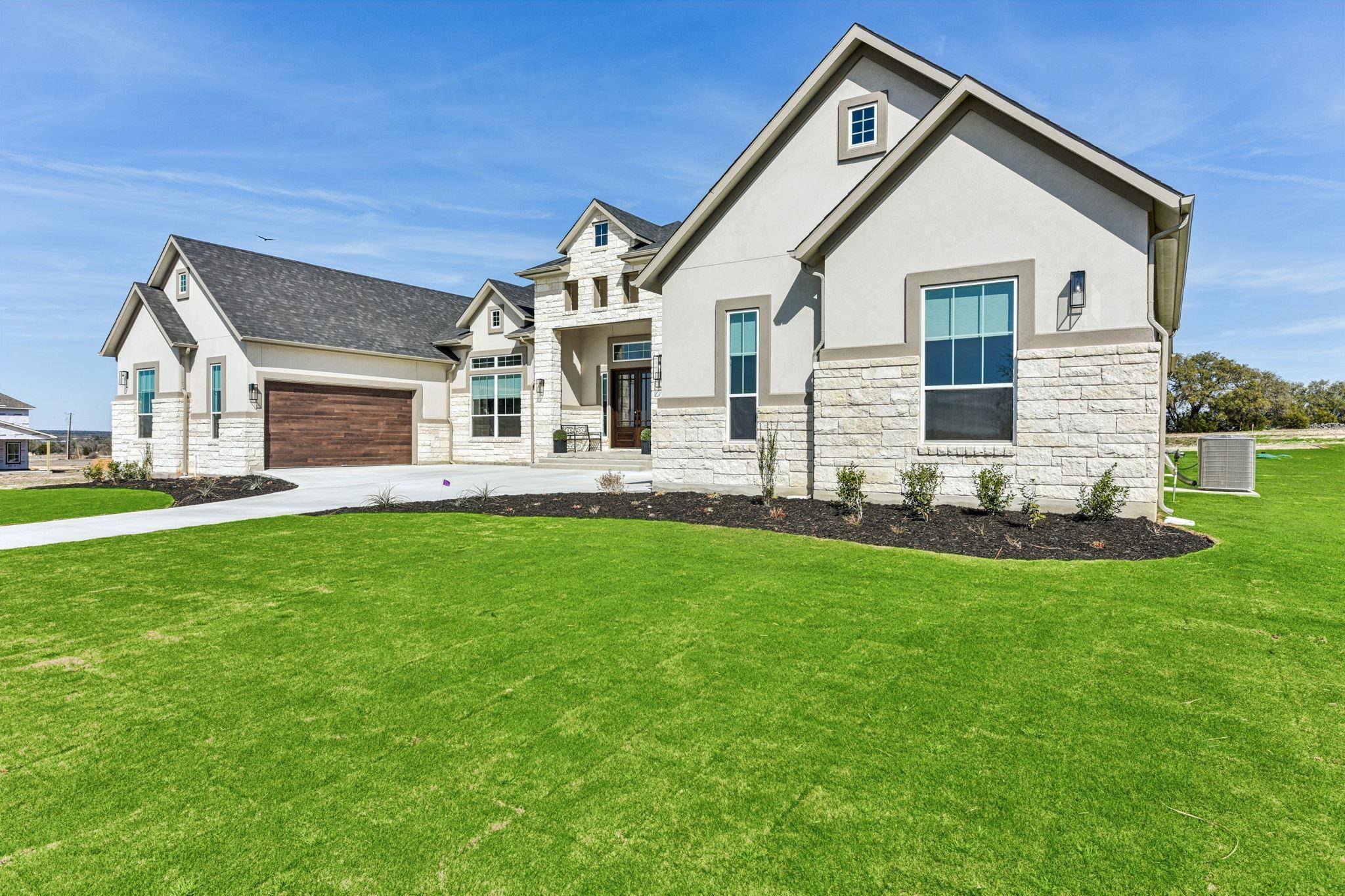 1304 Paxton LN, Florence, TX 76527