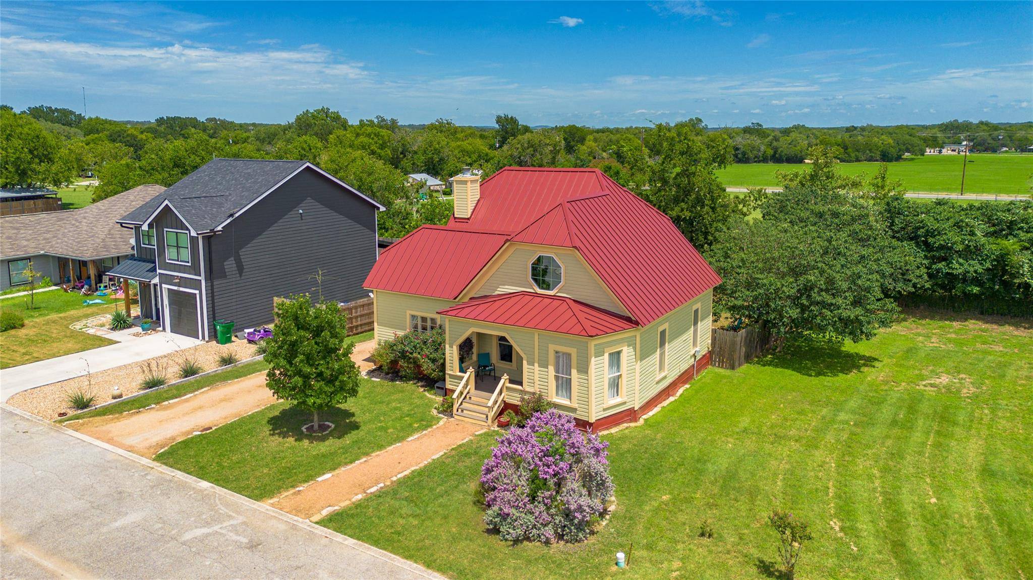 204 Prim Rose ST, Blanco, TX 78606