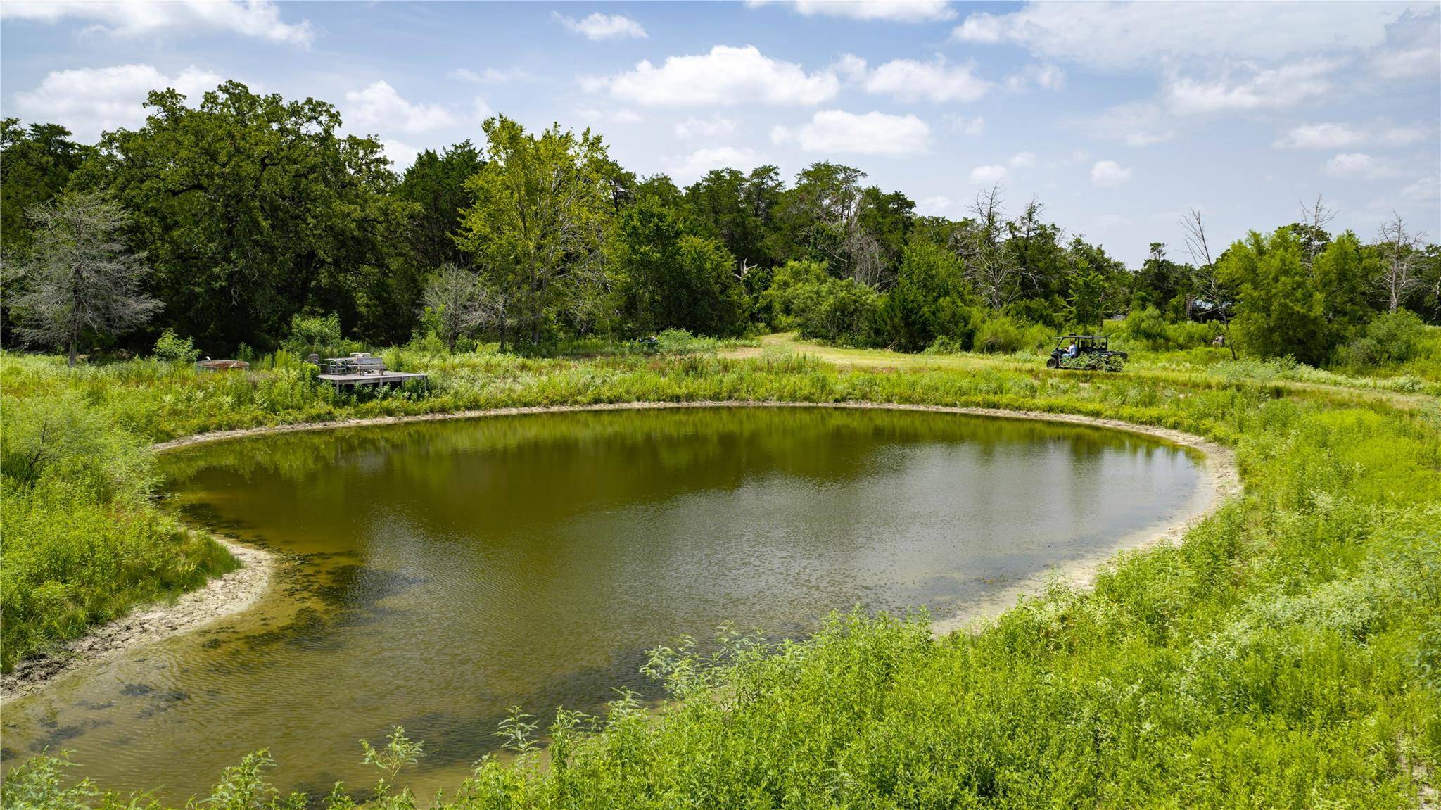 7221 W Old Lockhart RD, Muldoon, TX 78949