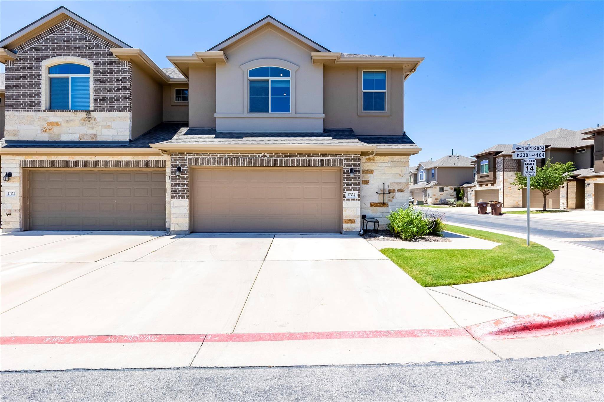 2880 Donnell DR #1704, Round Rock, TX 78664