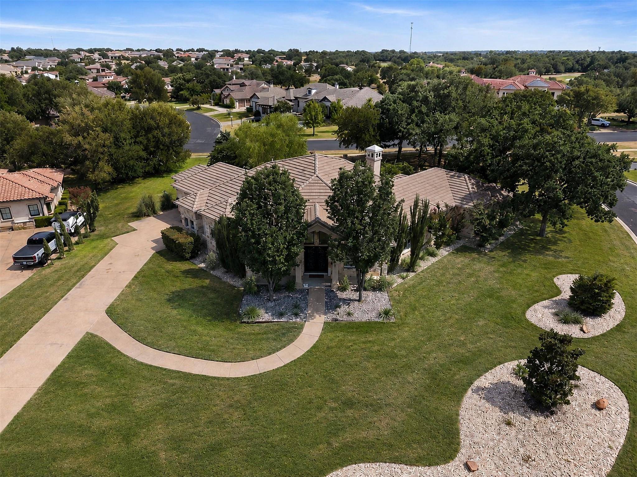 100 Dovetail LN, Georgetown, TX 78628