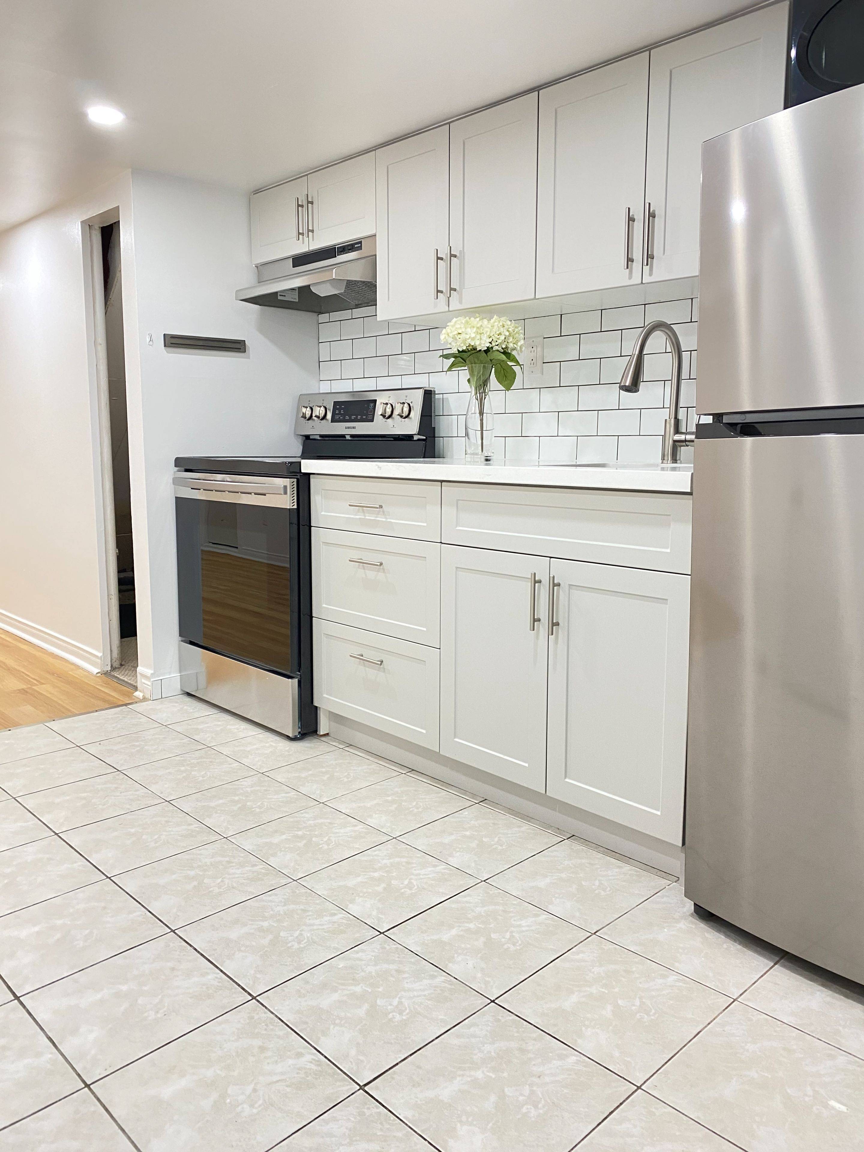 472 Lansdowne AVE #Lower, Toronto C01, ON M6H 3Y3