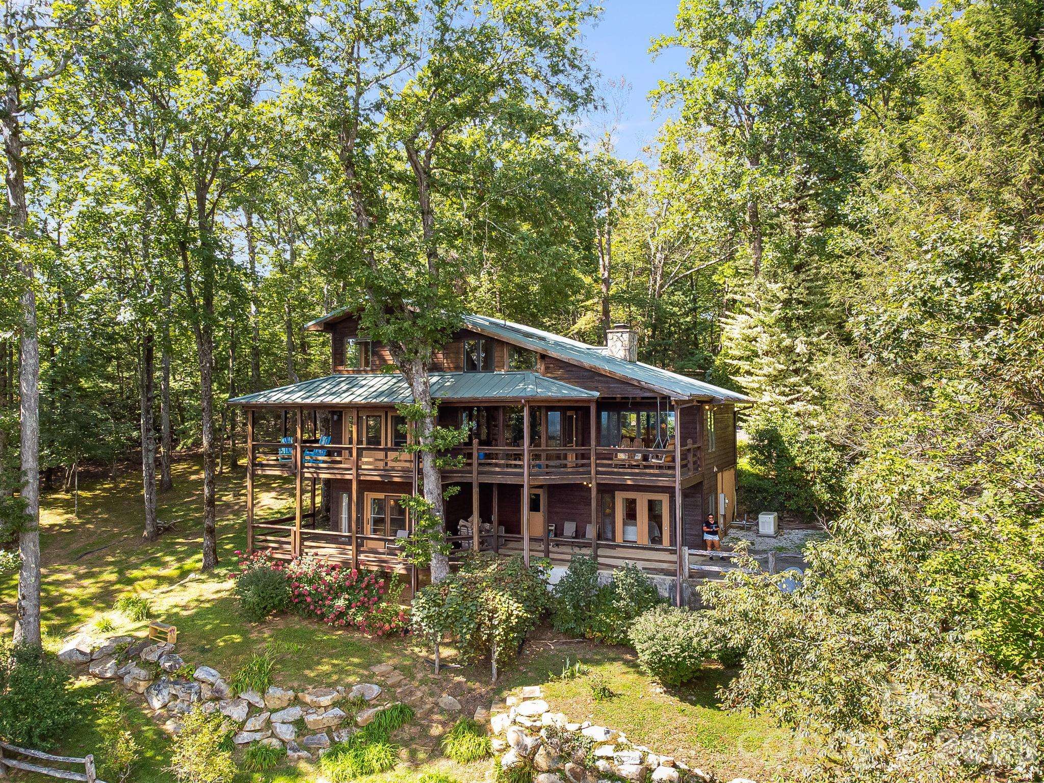 765/764 Osborne Knob RD, Little Switzerland, NC 28752