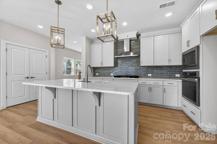 10110 Mamillion DR, Huntersville, NC 28078