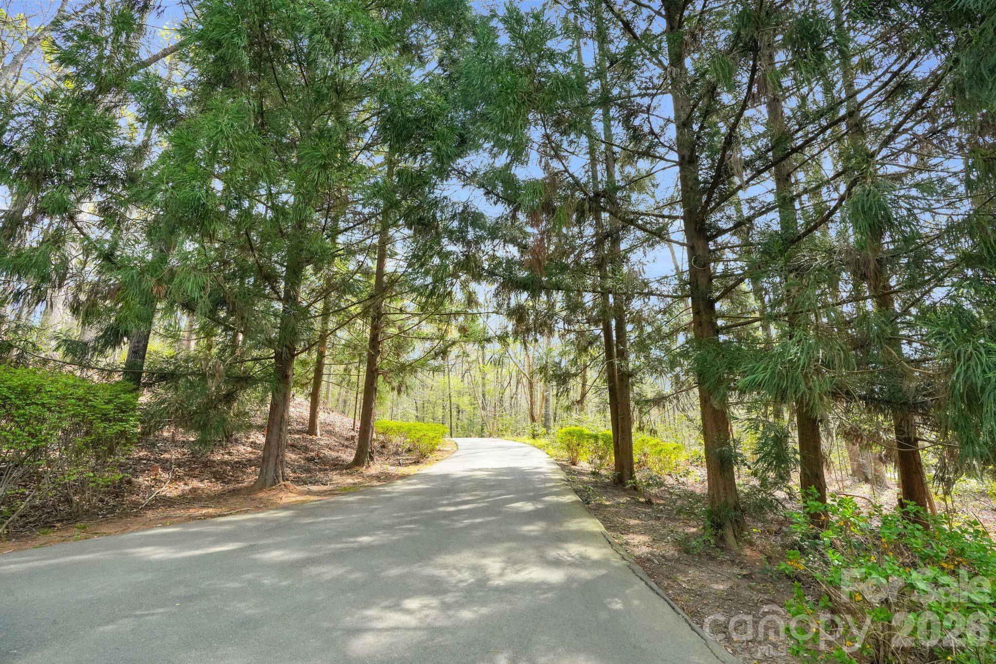 312 Old Hickory CT, Fort Mill, SC 29715