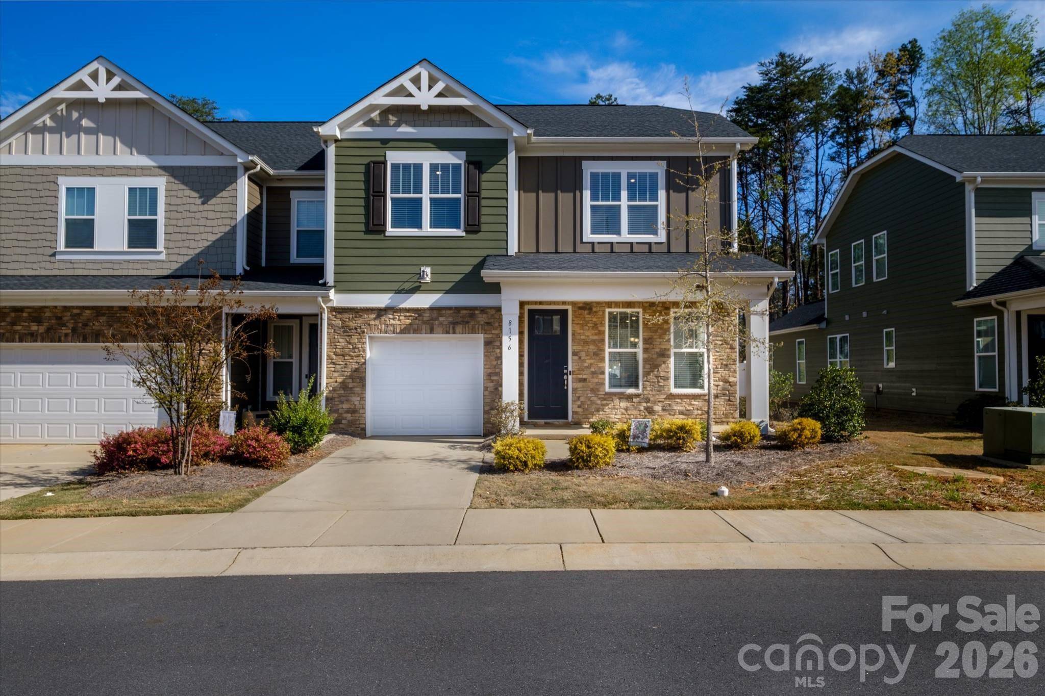 8156 Merryvale LN, Charlotte, NC 28214