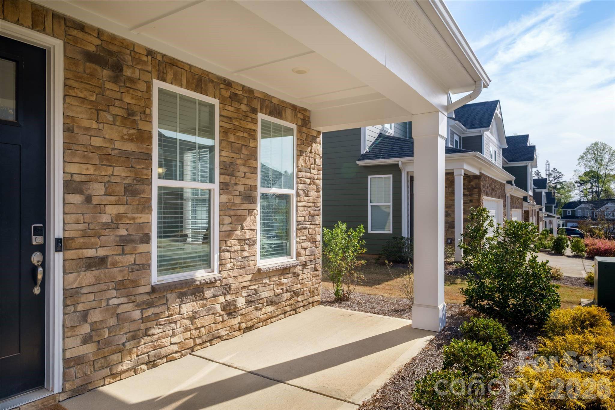 8156 Merryvale LN, Charlotte, NC 28214