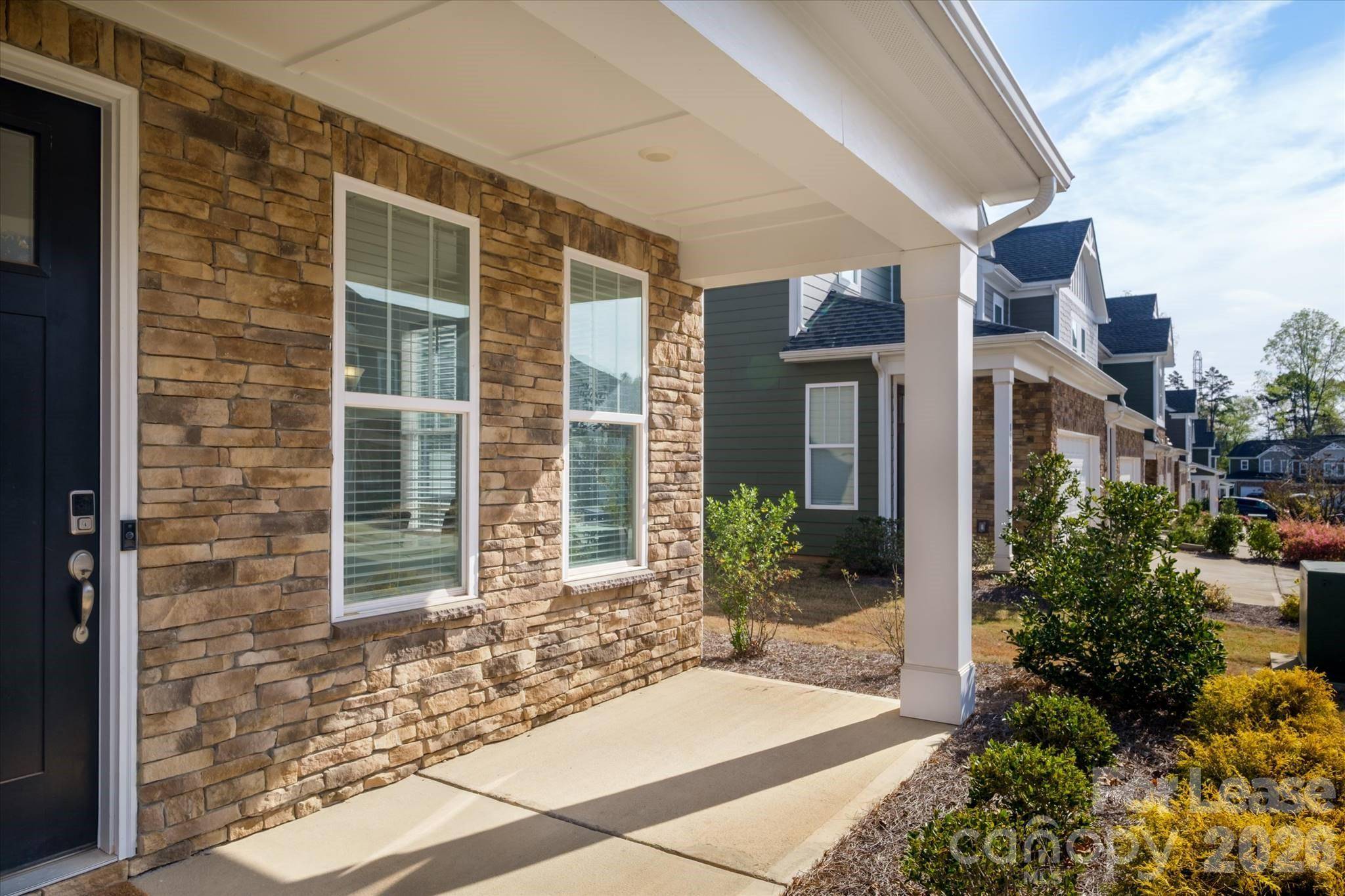 8156 Merryvale LN, Charlotte, NC 28214