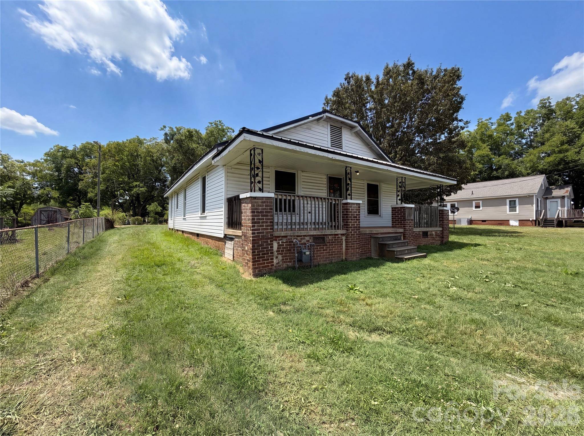 308 School ST, Rockwell, NC 28138