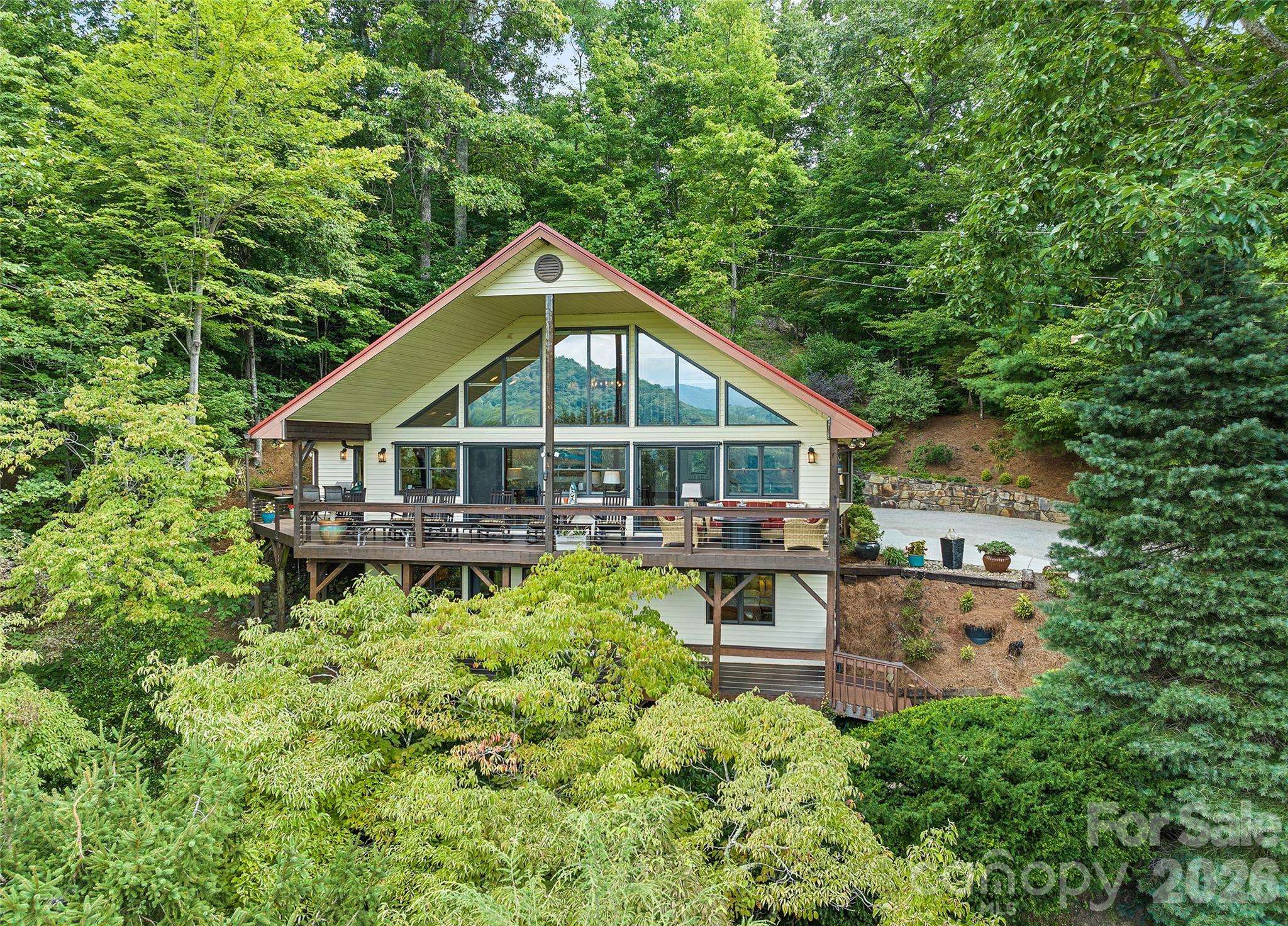 509 Deer Creek TRL, Maggie Valley, NC 28751
