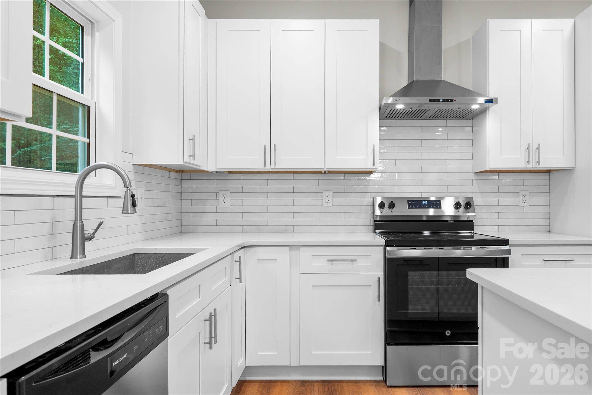 2937 Martin ST, Walkertown, NC 27051