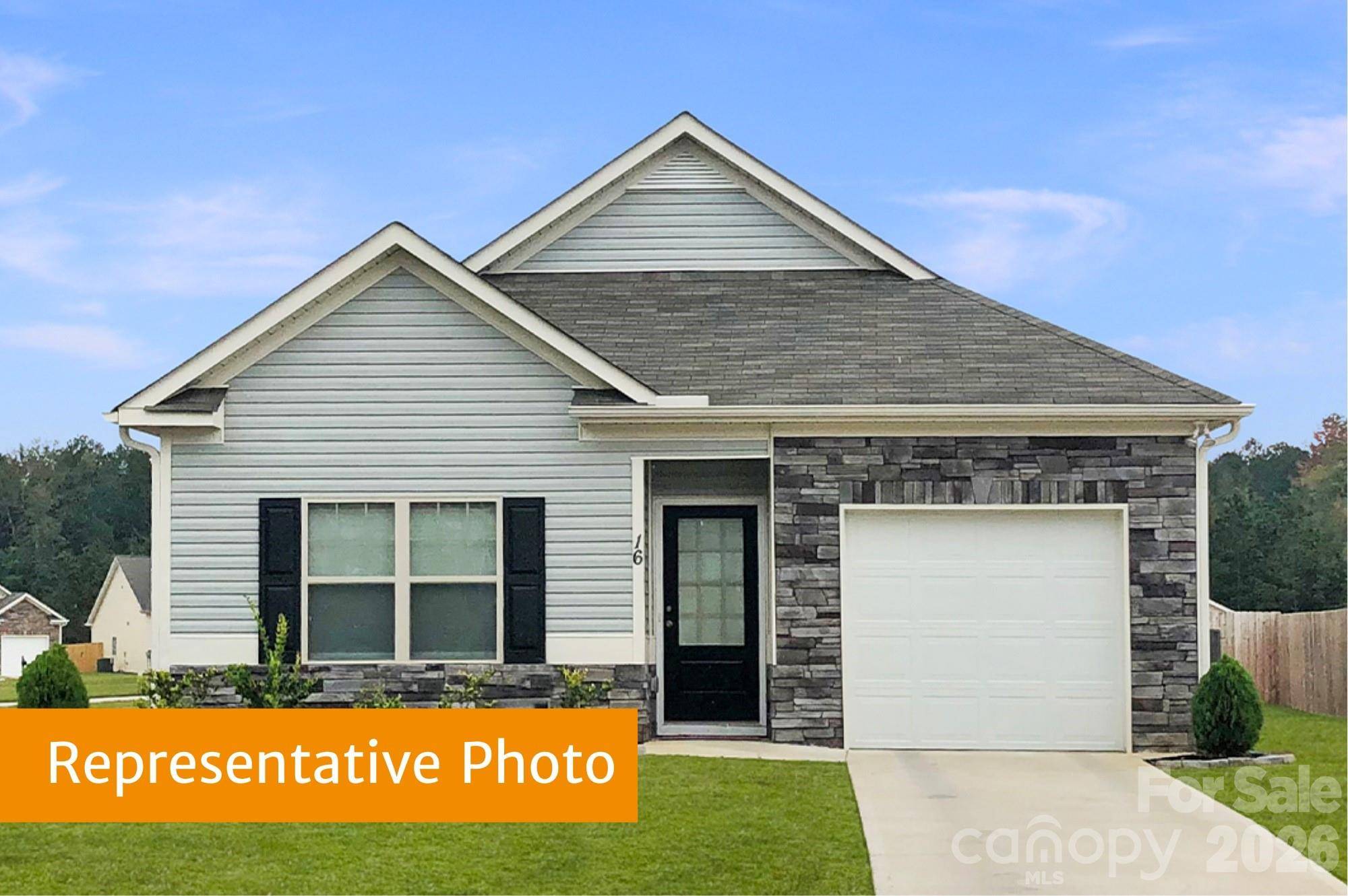 600 Rowe Crossing DR, Newton, NC 28658