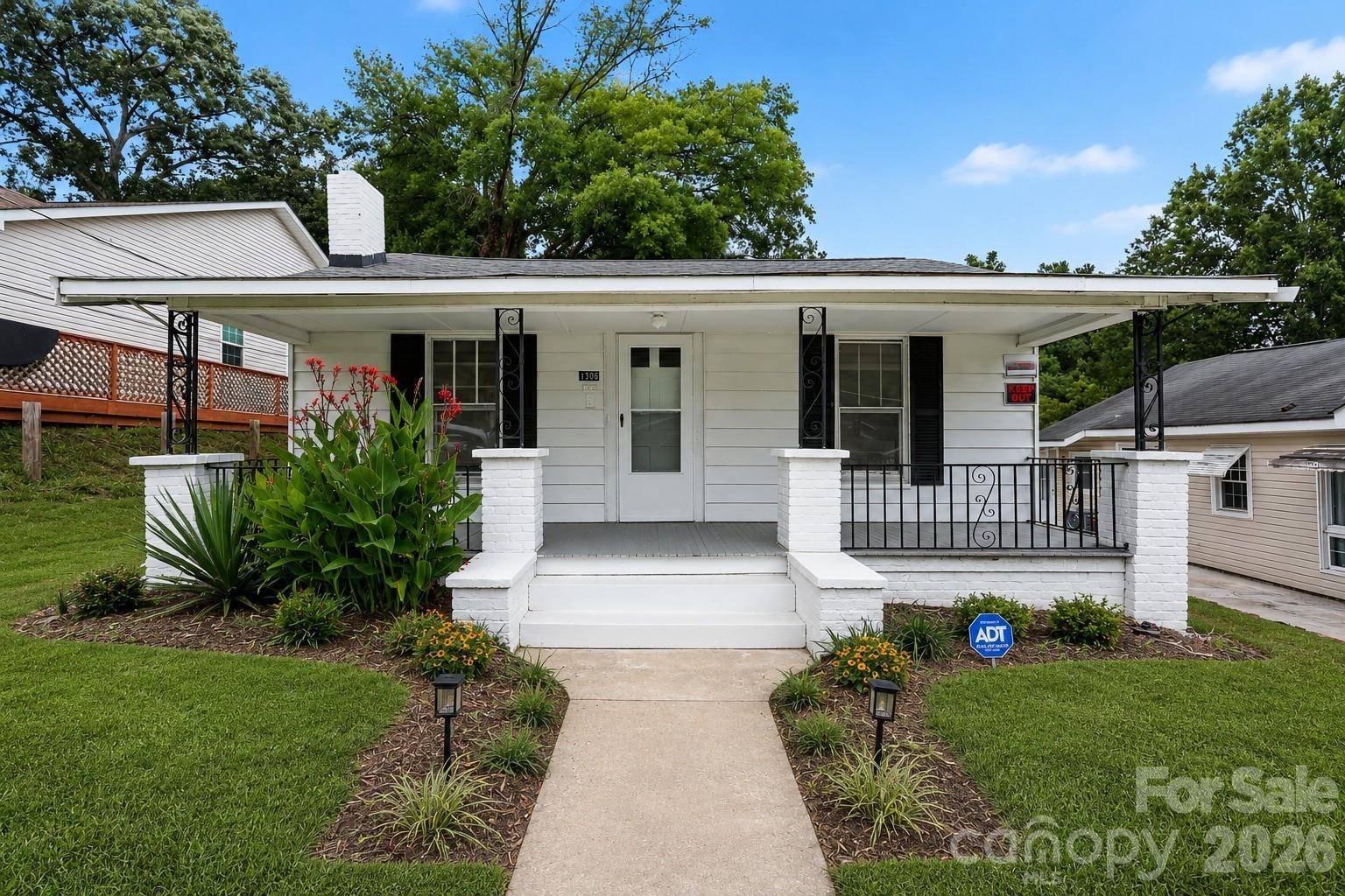1306 Forrest ST, High Point, NC 27262