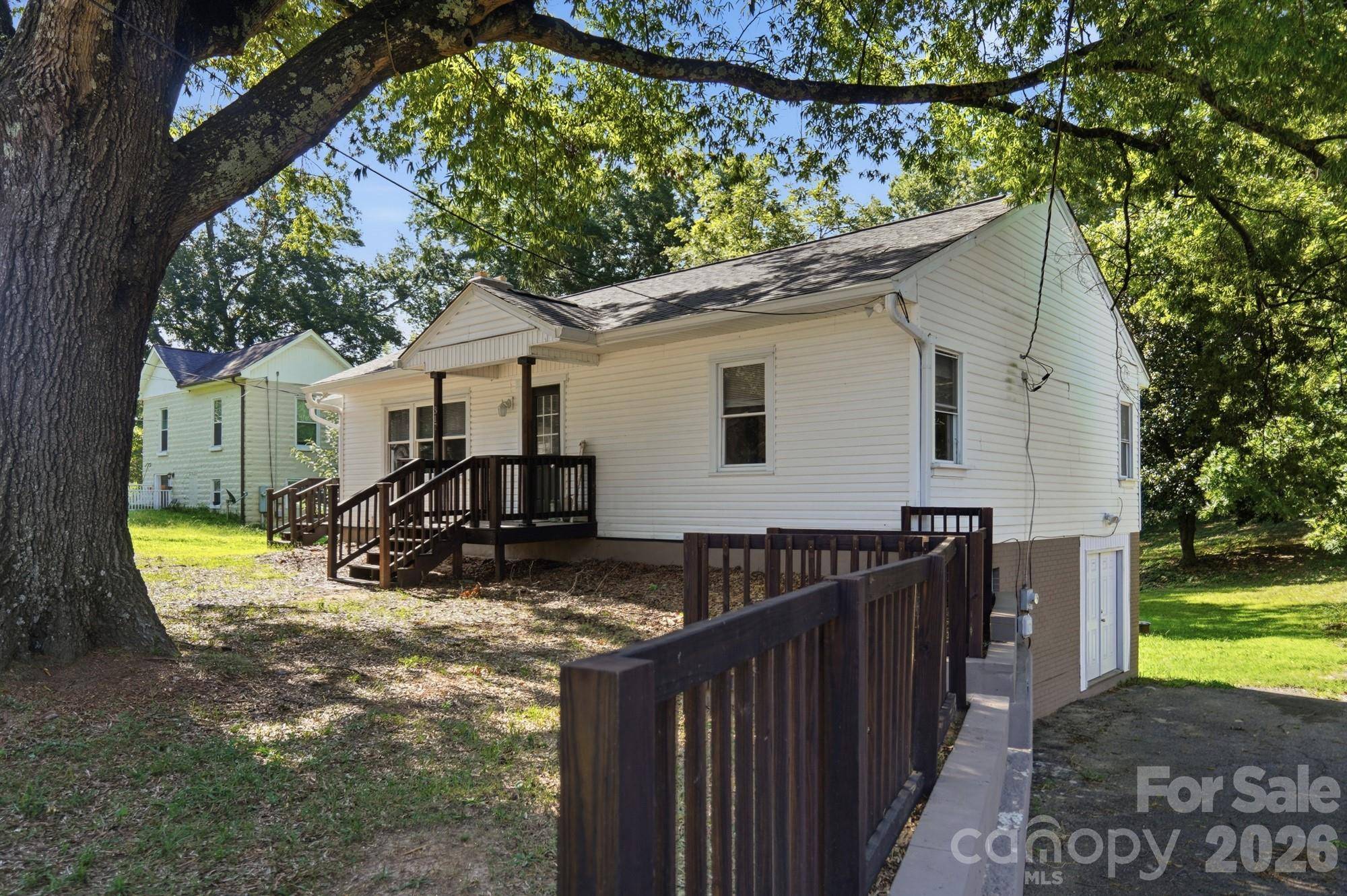 317 E 4th AVE, Gastonia, NC 28054