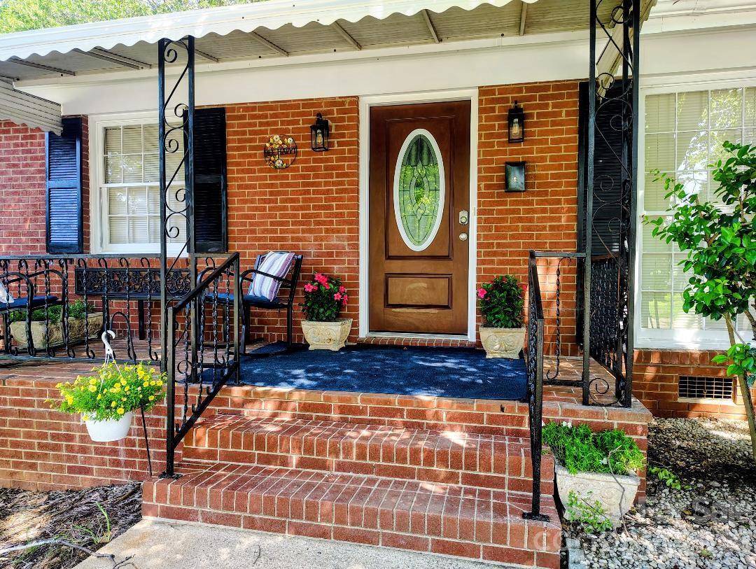 406 S Shaver ST, Salisbury, NC 28144