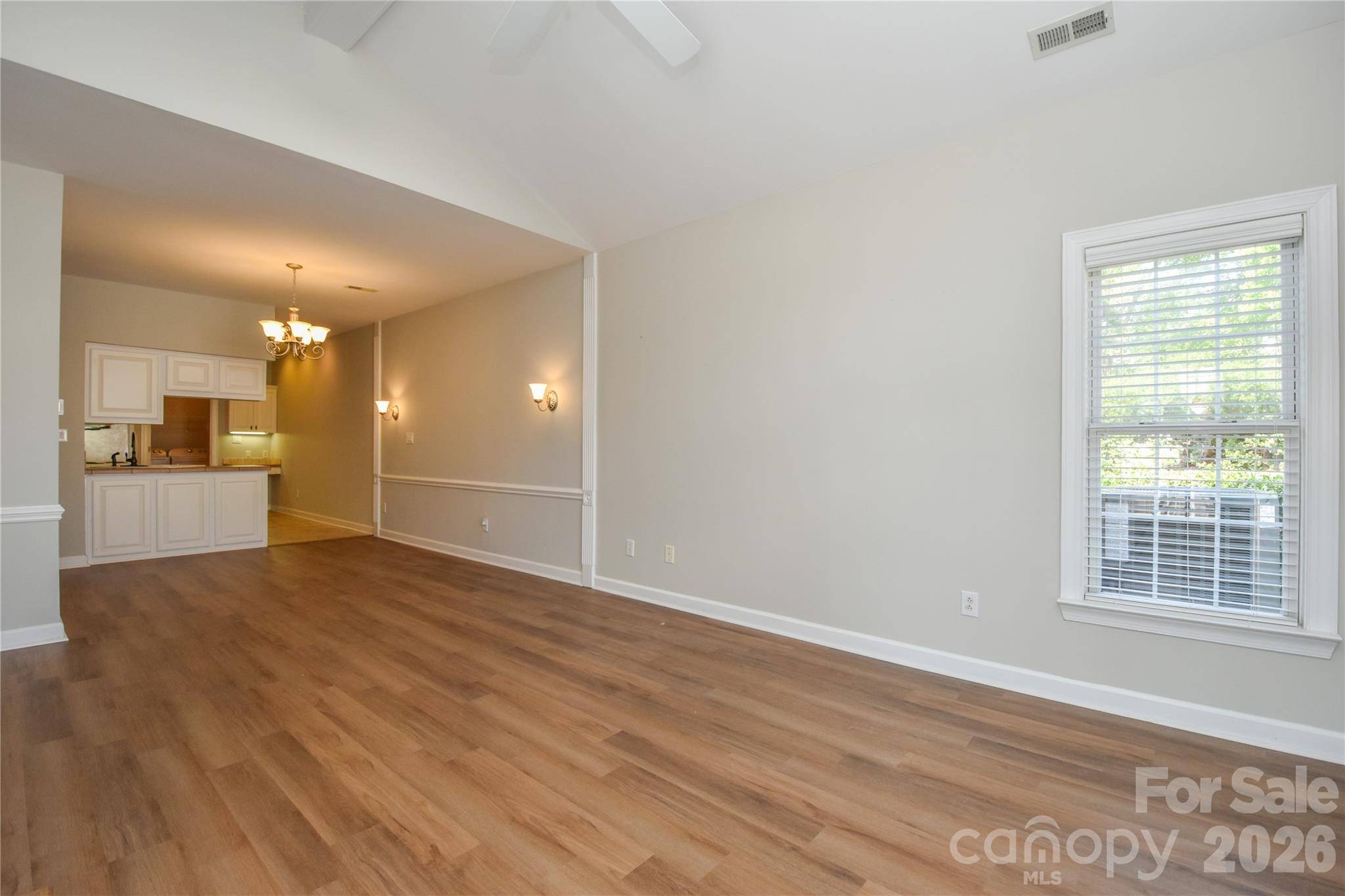 8332 Highland Glen DR, Charlotte, NC 28269