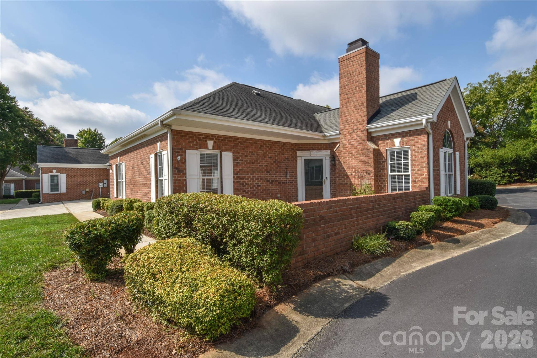 8332 Highland Glen DR, Charlotte, NC 28269