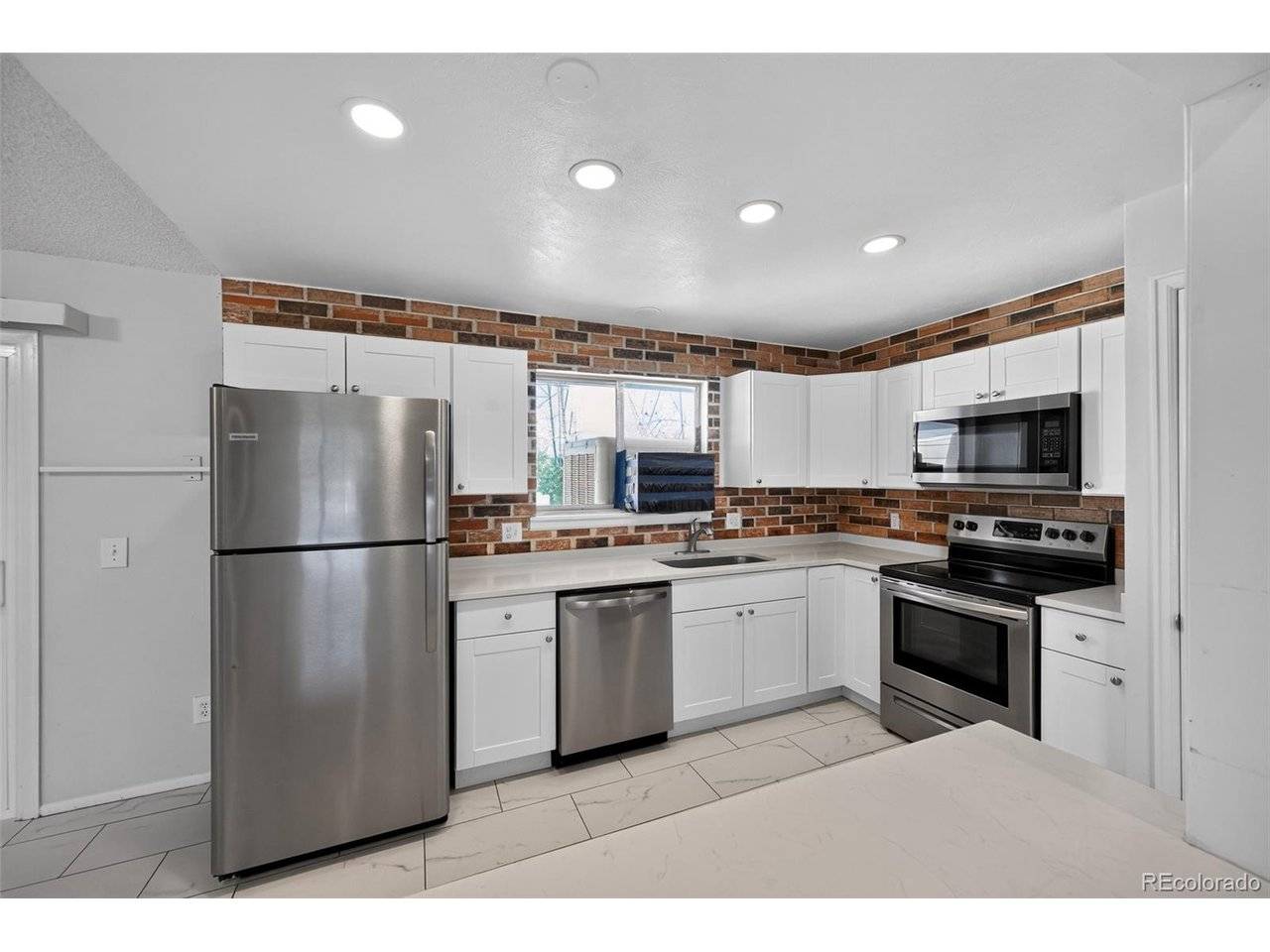 1902 S Truckee, Aurora, CO 80013