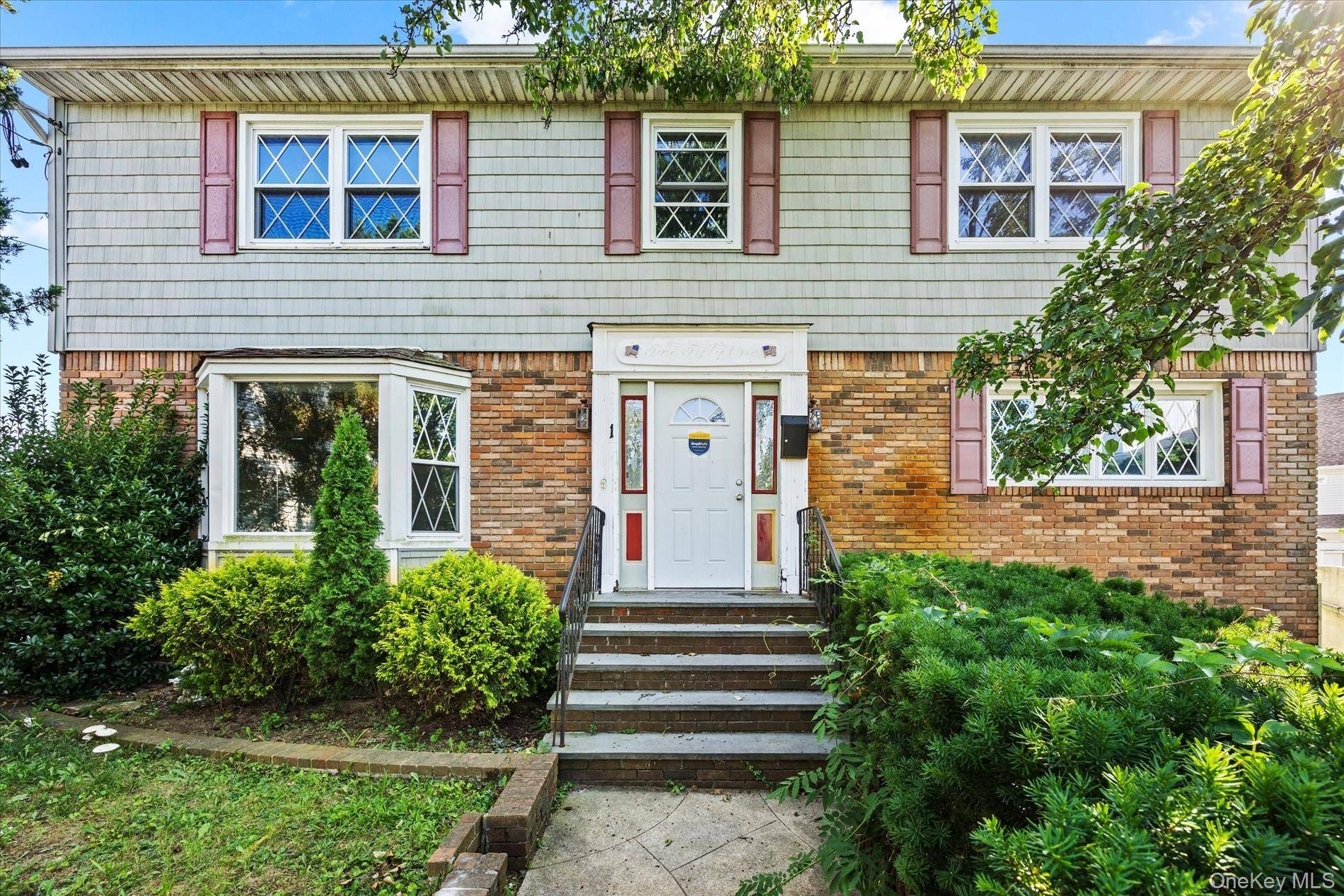 251 Perkins Avenue, Oceanside, NY 11572