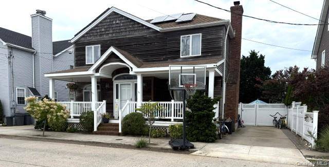 63 Cedarhurst AVE, Point Lookout, NY 11569