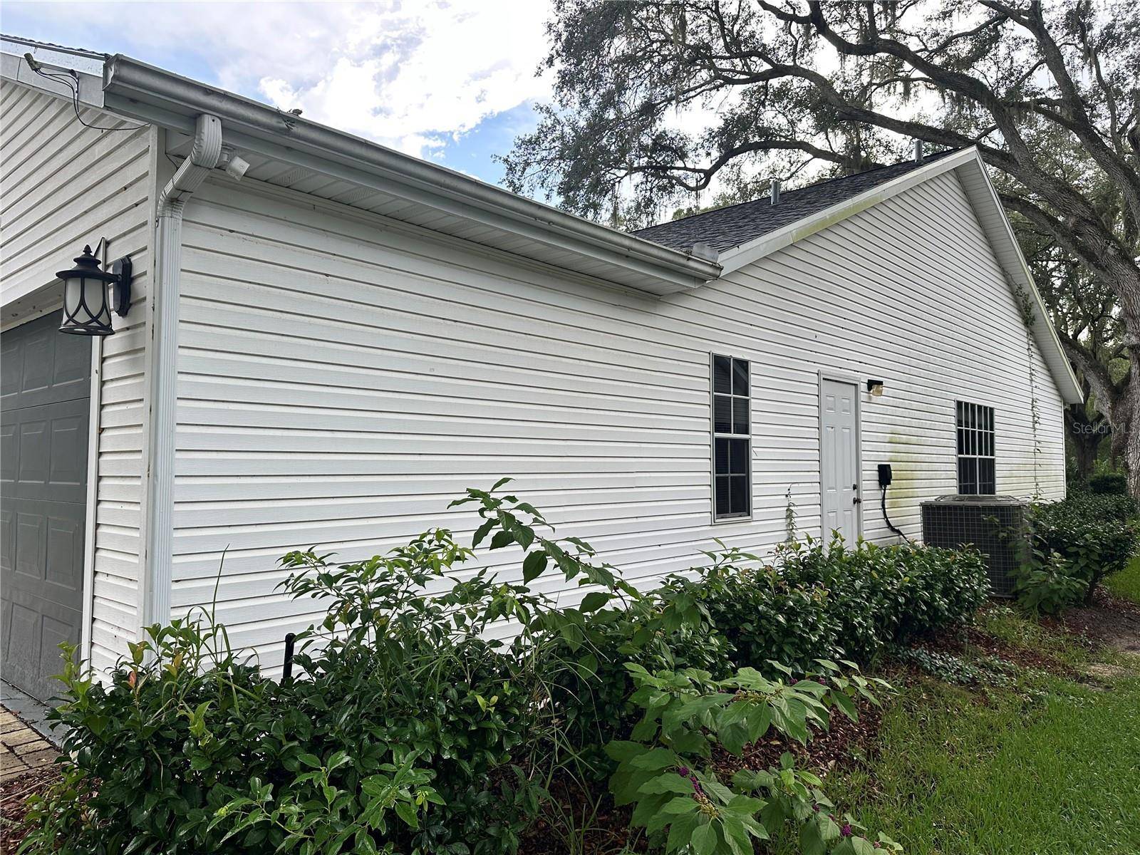 4242 LEAFWAY CIR, Leesburg, FL 34748