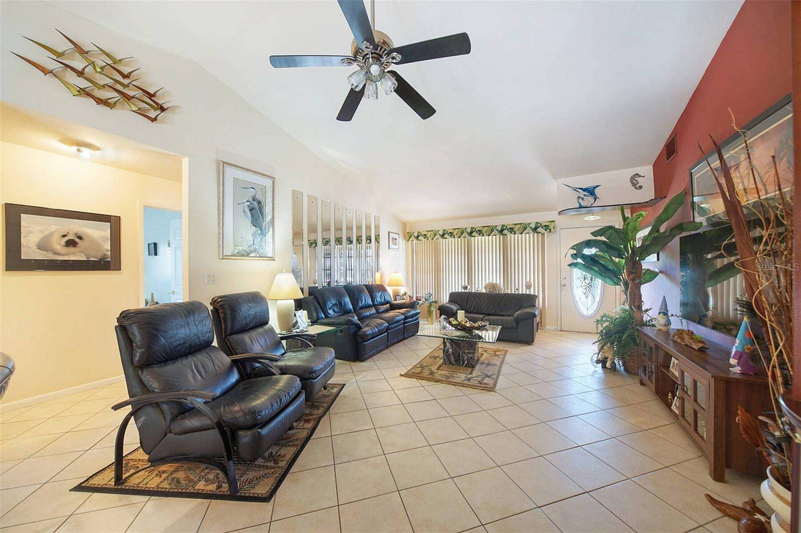 901 SW 51ST TER, Cape Coral, FL 33914
