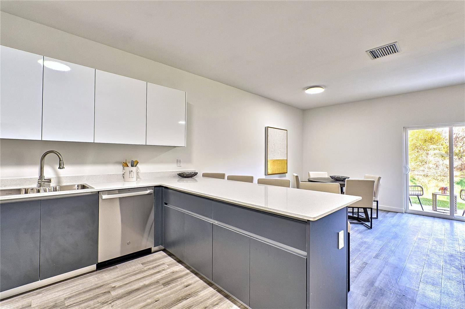 1595 NW 29TH RD #3, Gainesville, FL 32605