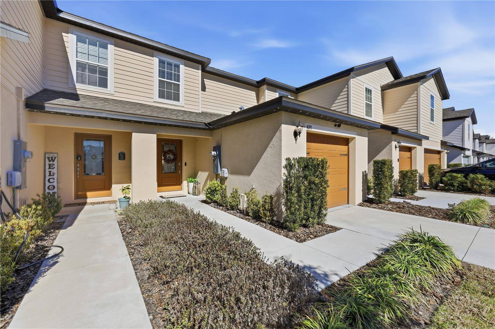 1675 WYNFORD CIR, Tavares, FL 32778