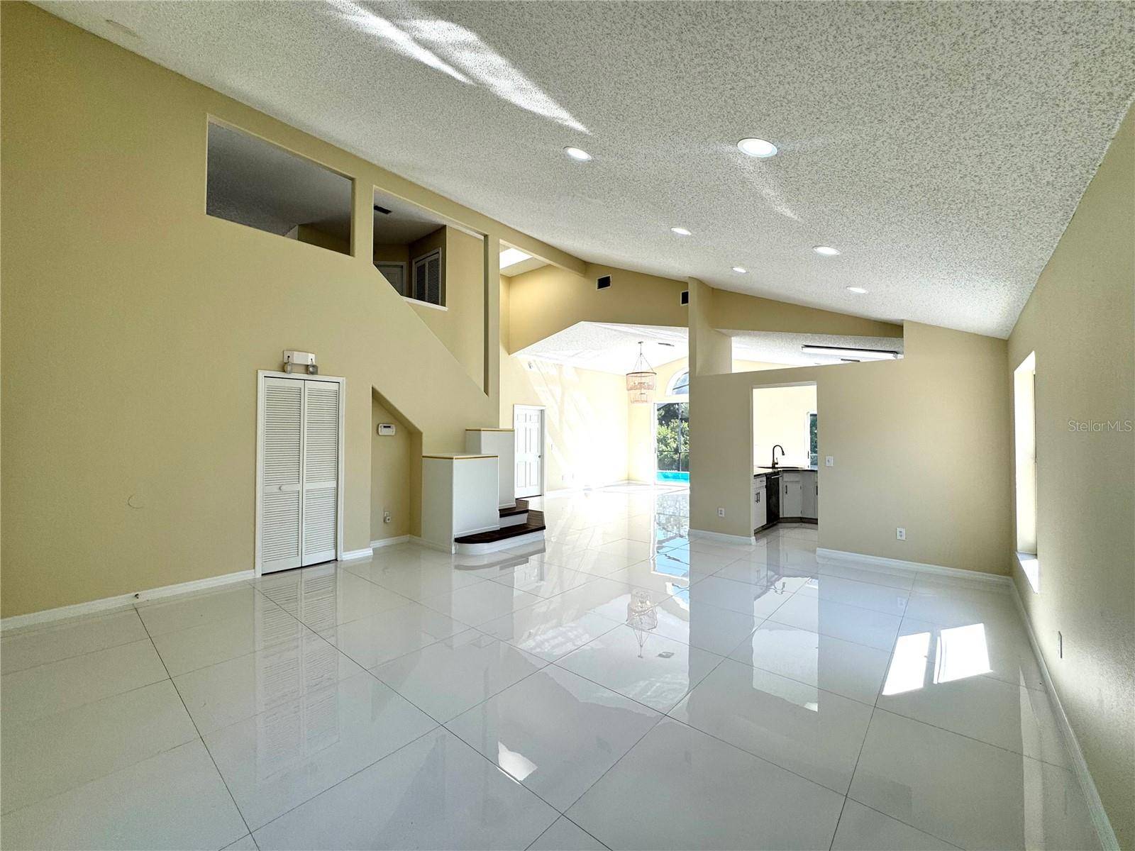 2985 VISCOUNT CIR, Kissimmee, FL 34747