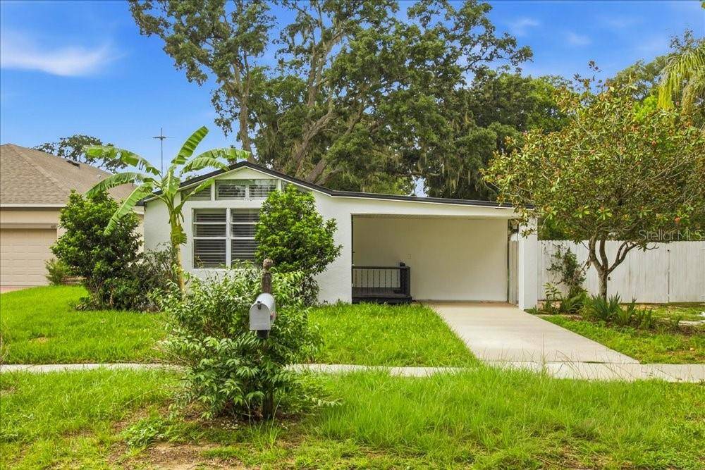 171 STANLEY BELL DR, Mount Dora, FL 32757