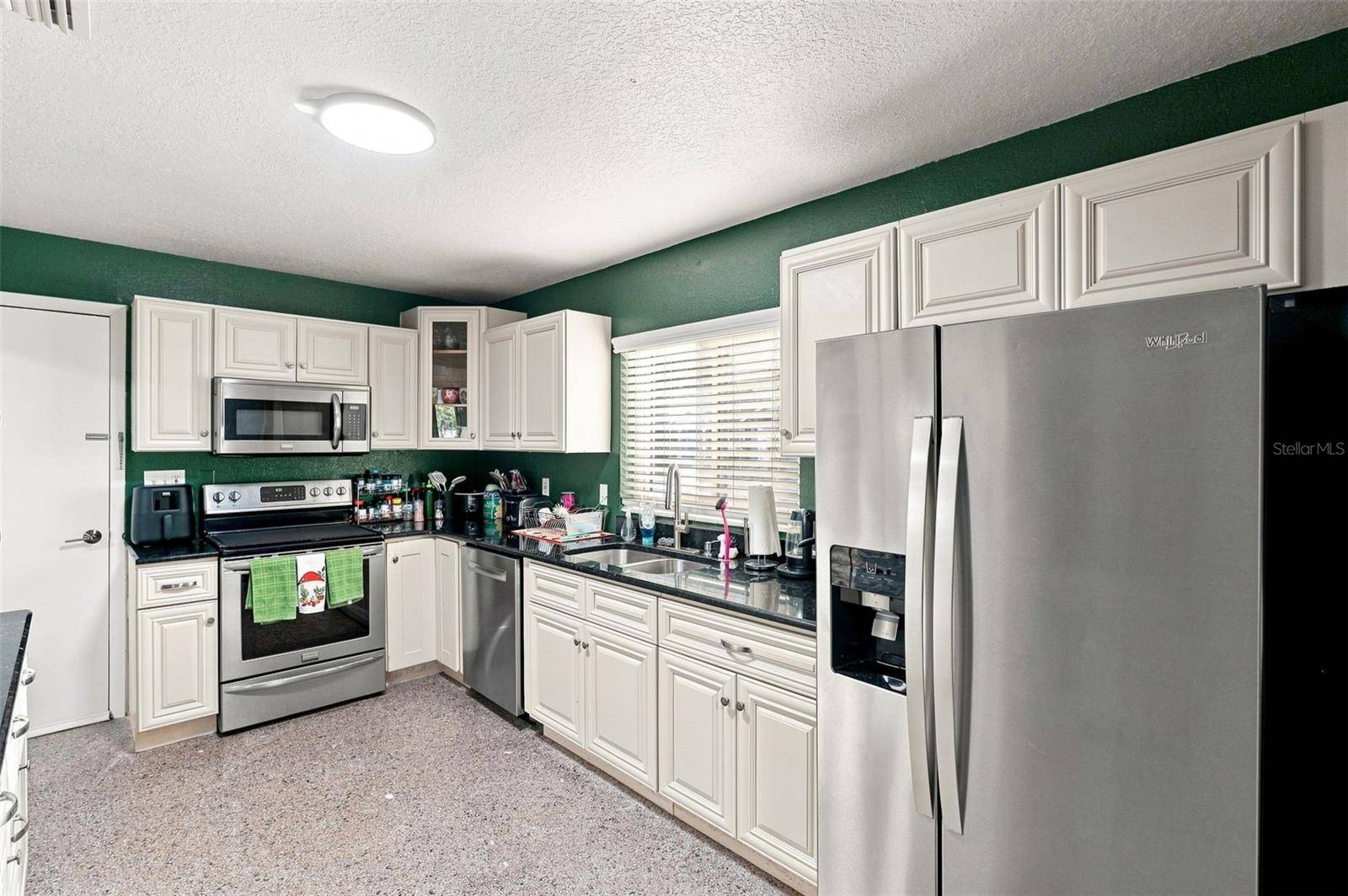 8405 OAK BLUFF DR, Orlando, FL 32827