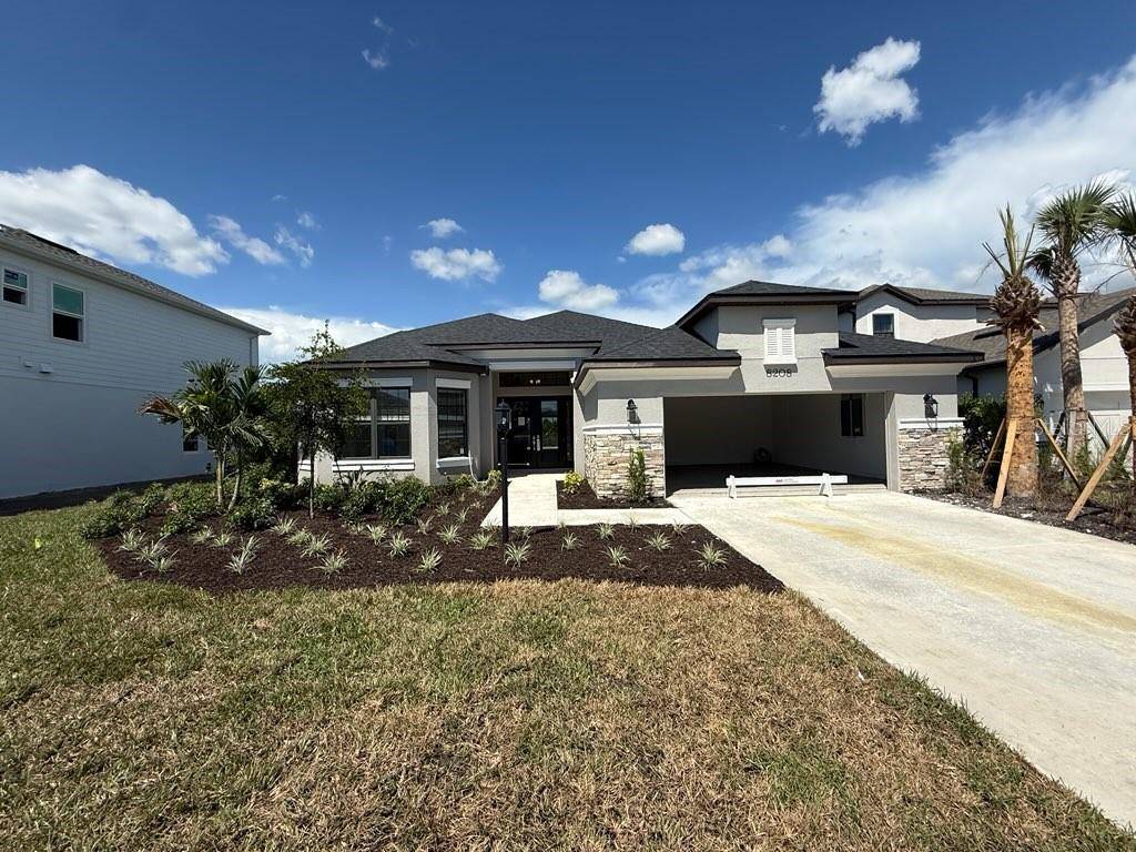 8208 SUMMER NIGHT RD, Sarasota, FL 34241