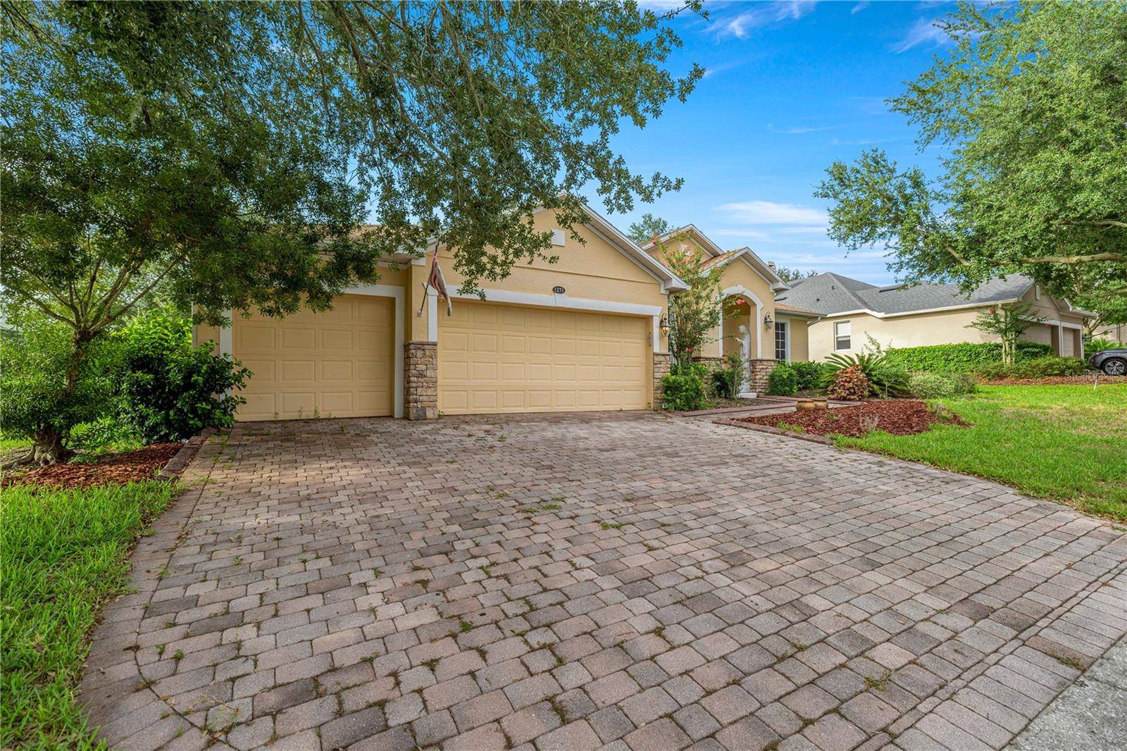 1271 LATTIMORE DR, Clermont, FL 34711