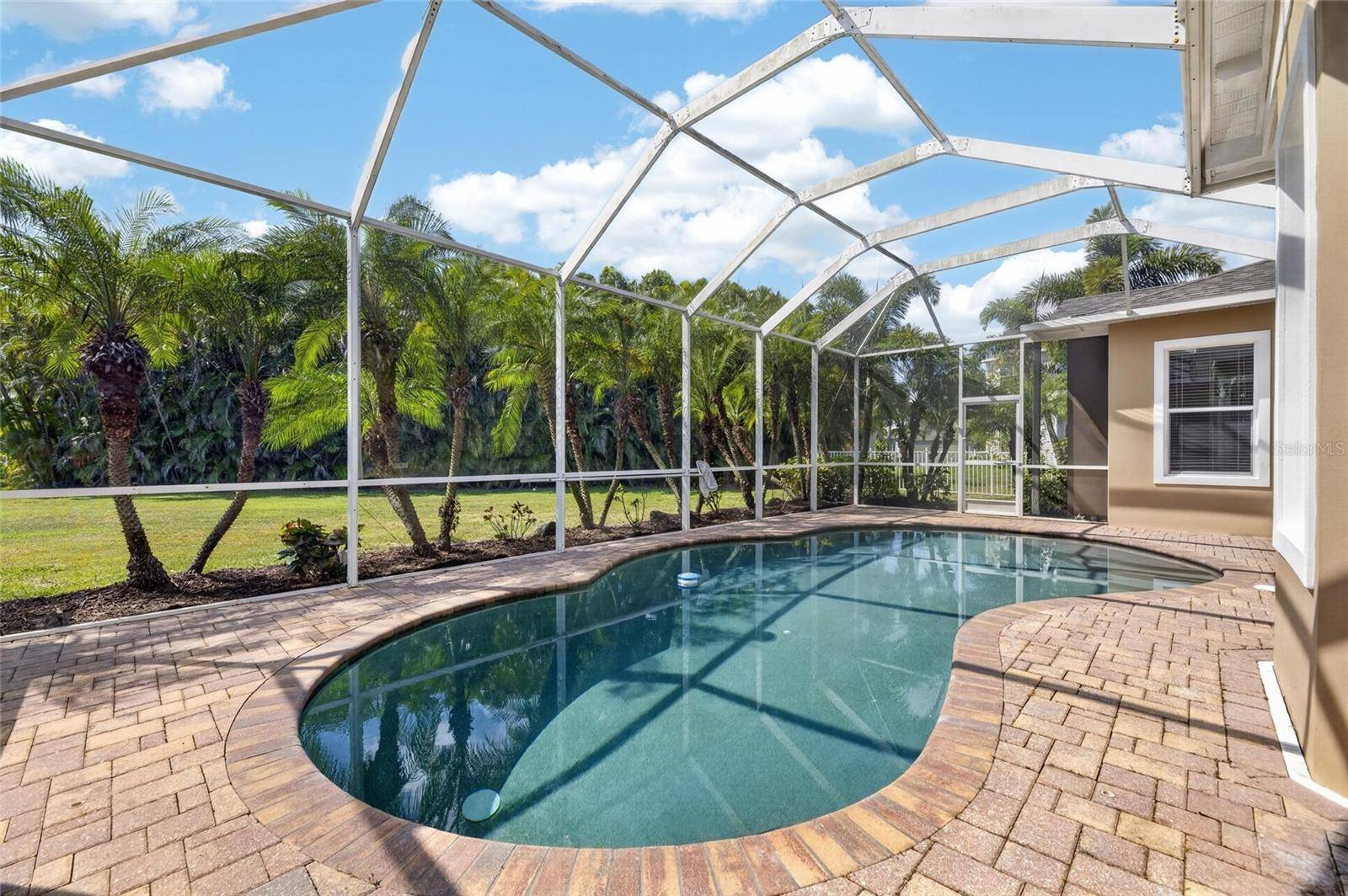 824 ISLEBAY DR, Apollo Beach, FL 33572