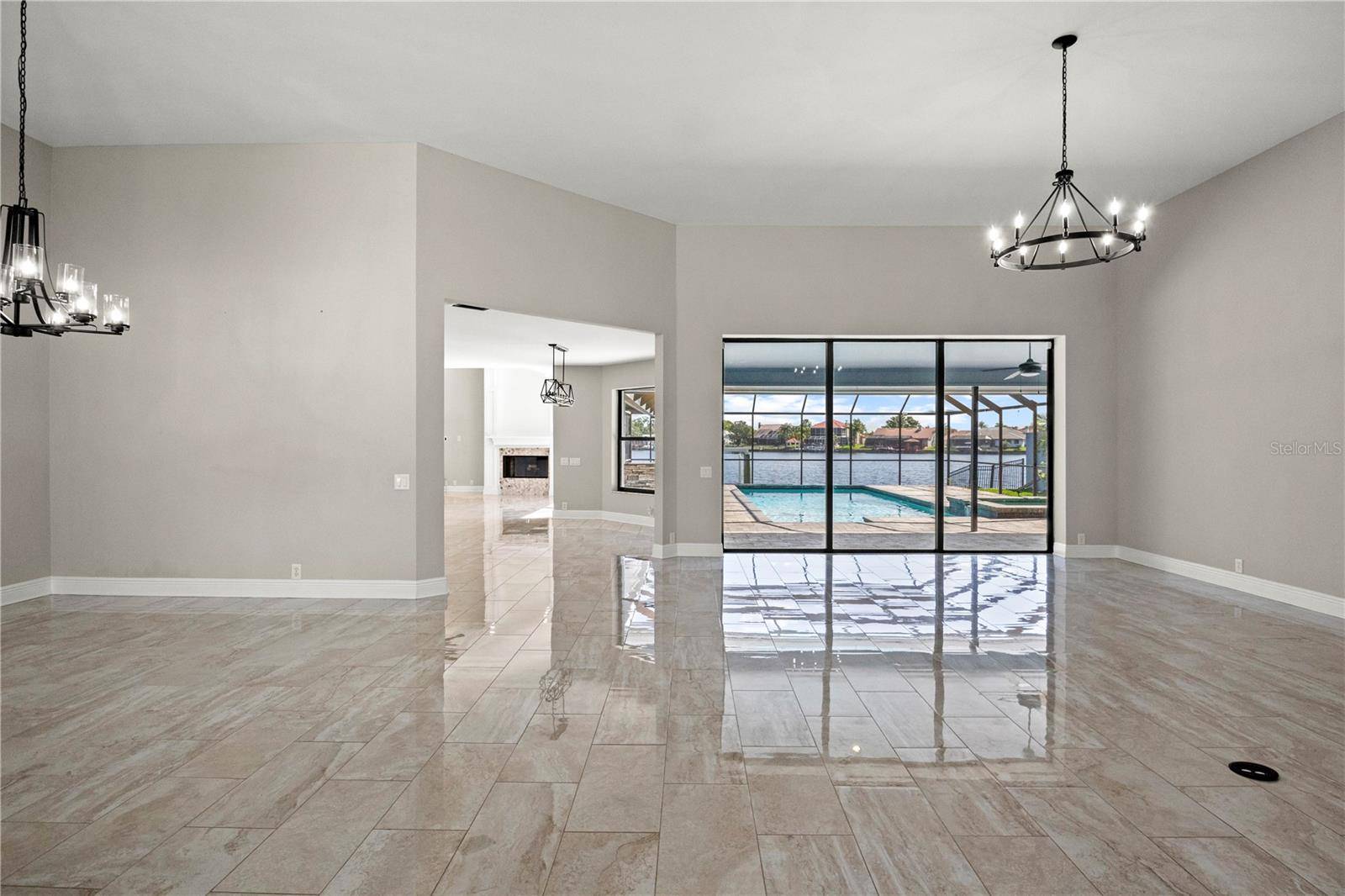 5104 E LONGBOAT BLVD, Tampa, FL 33615