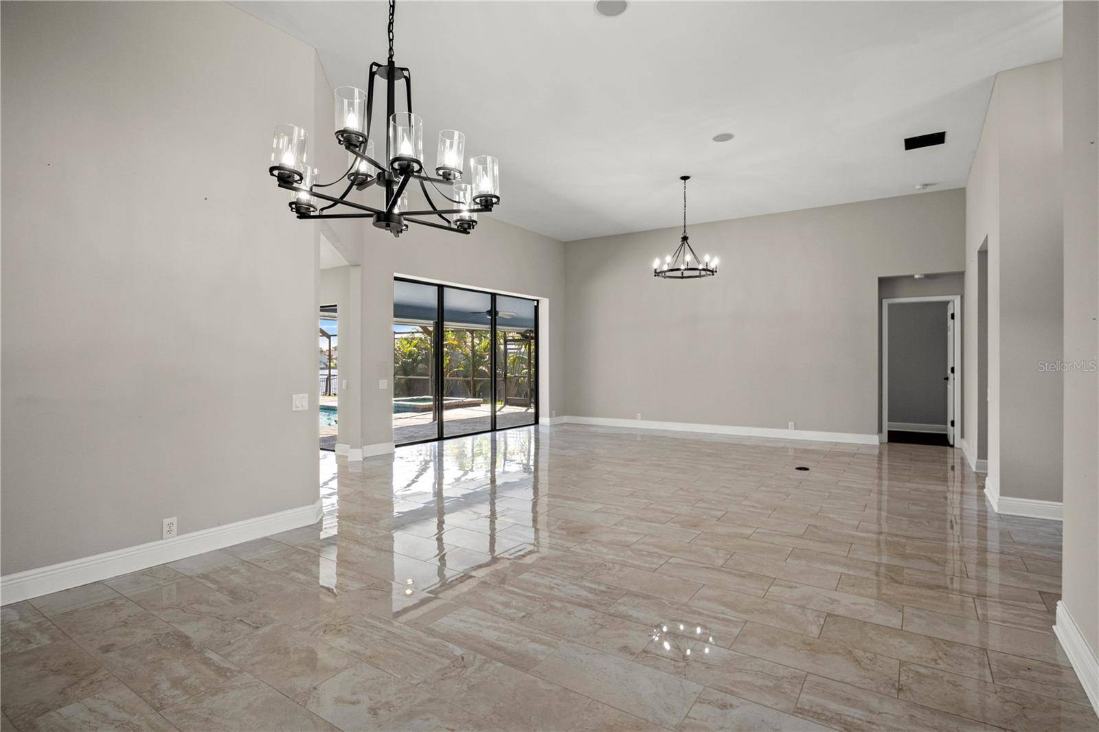 5104 E LONGBOAT BLVD, Tampa, FL 33615