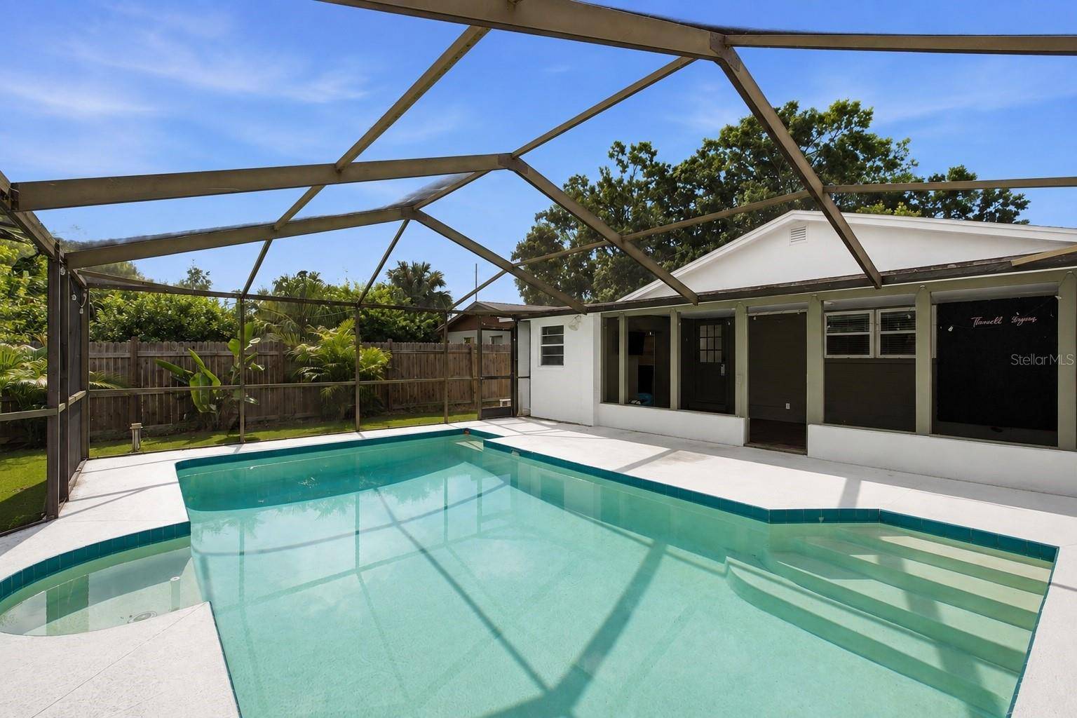 4409 W PEARL AVE, Tampa, FL 33611