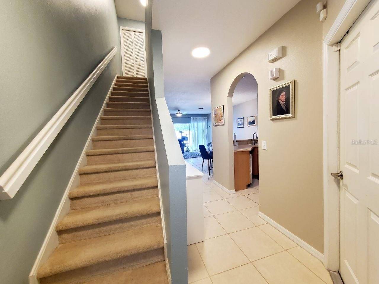 20420 NEEDLETREE DR, Tampa, FL 33647