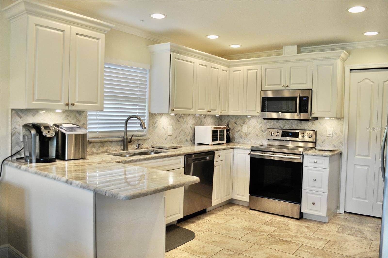 150 POOLE PL, Oldsmar, FL 34677