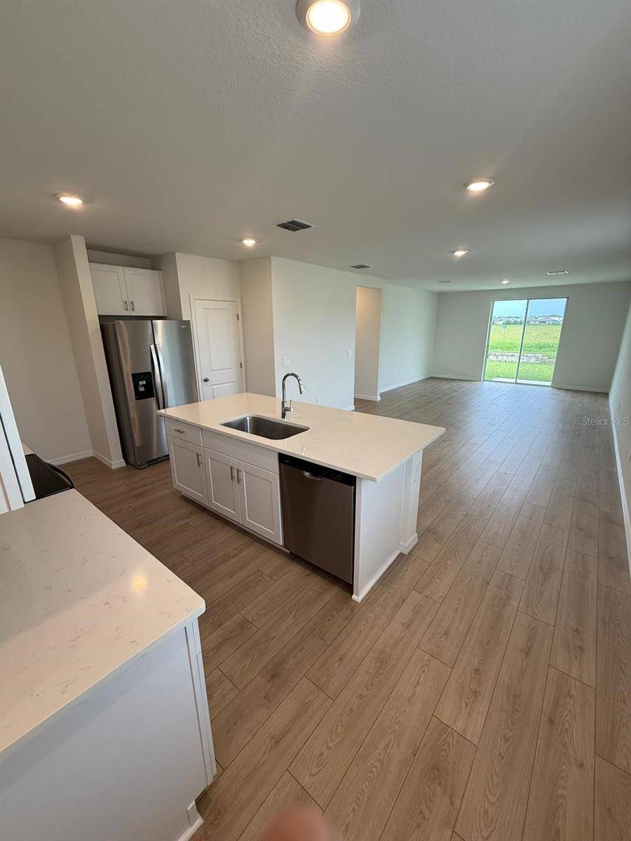 1518 BREKEY WAY, Zephyrhills, FL 33541