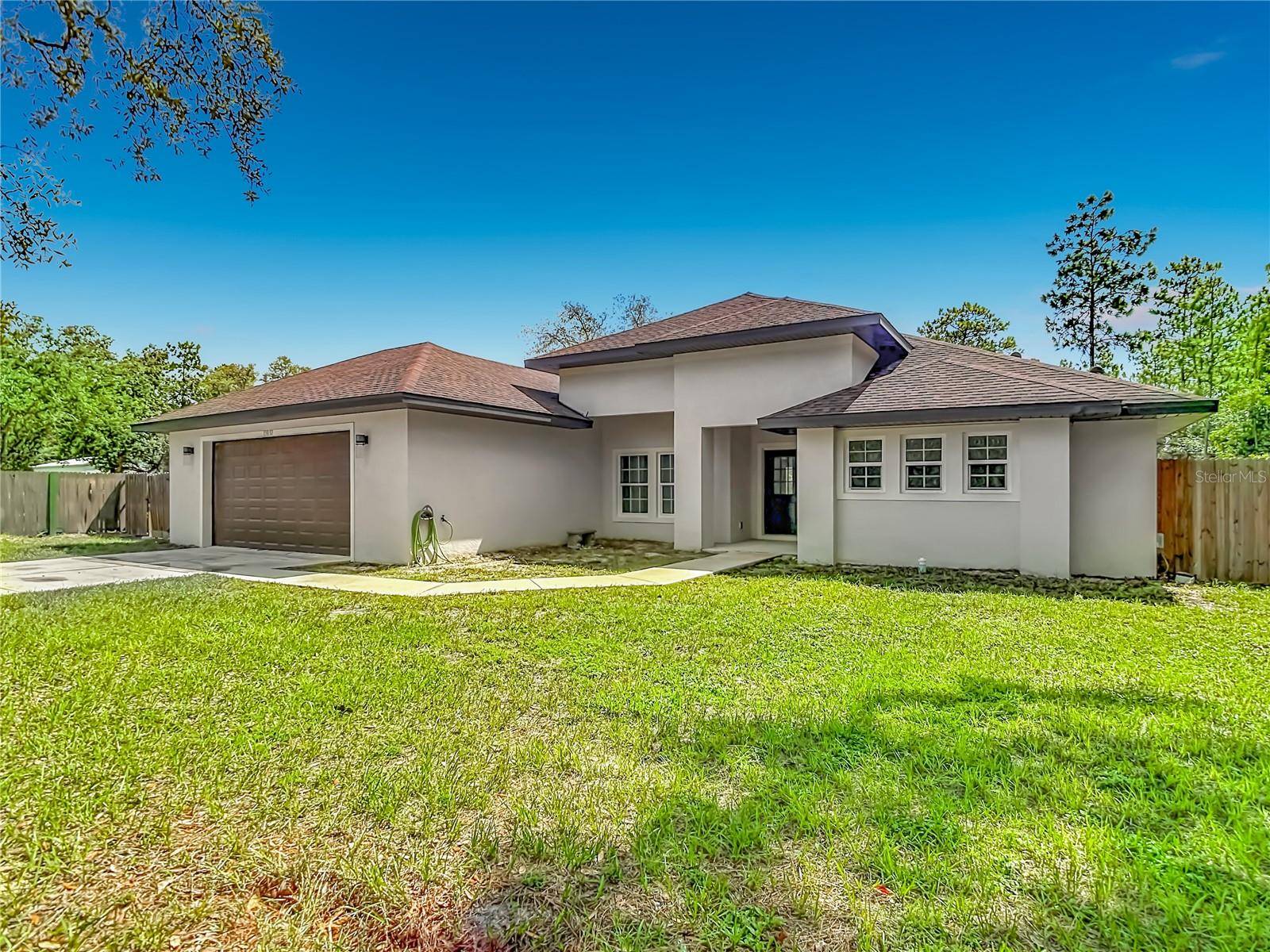 15032 HUMMINGBIRD RD, Weeki Wachee, FL 34614