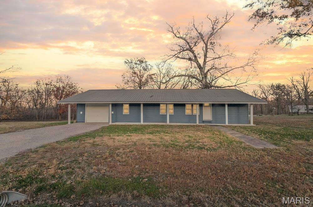 236 Gallinipper RD, Hardin, IL 62047