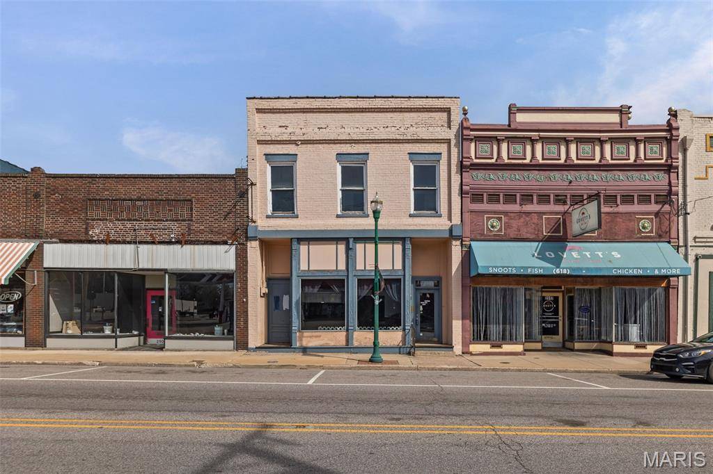 2510 College AVE, Alton, IL 62002