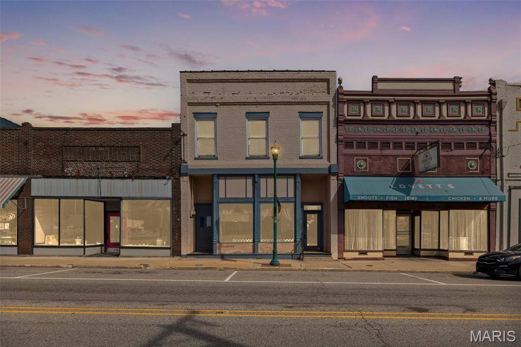 2510 College AVE, Alton, IL 62002
