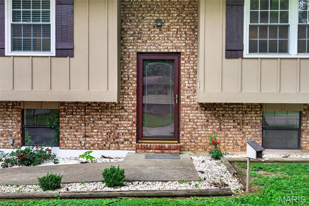 819 Odus DR, Jackson, MO 63755