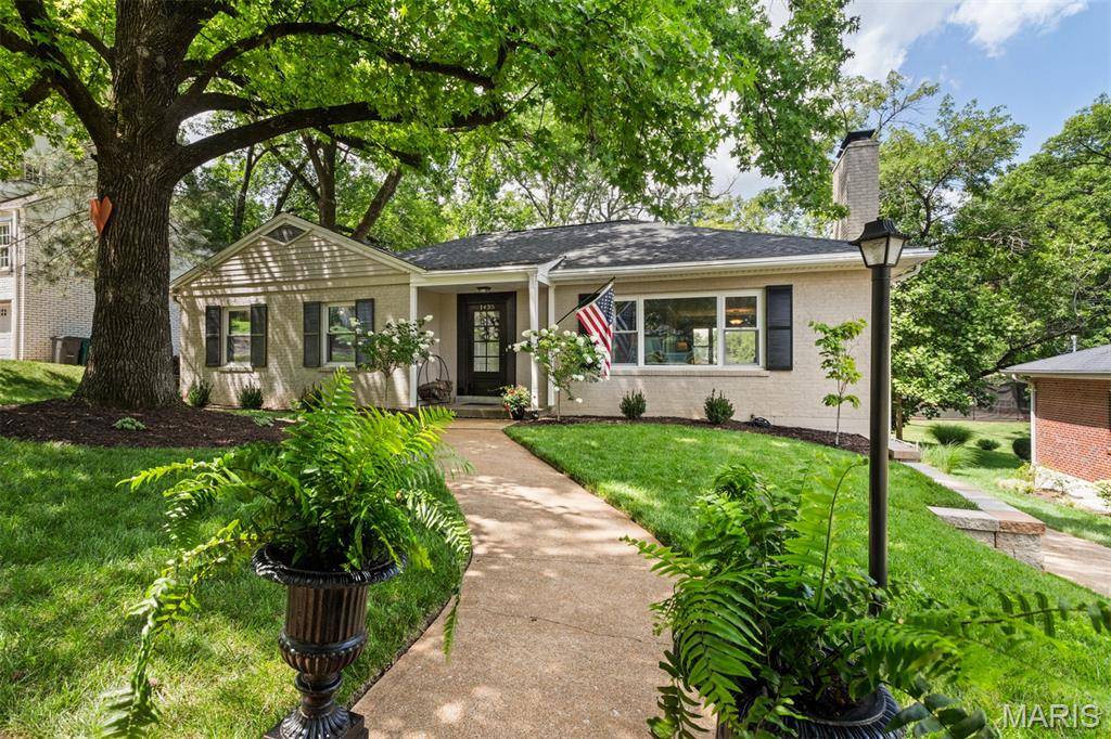 1435 Andrew DR, Warson Woods, MO 63122