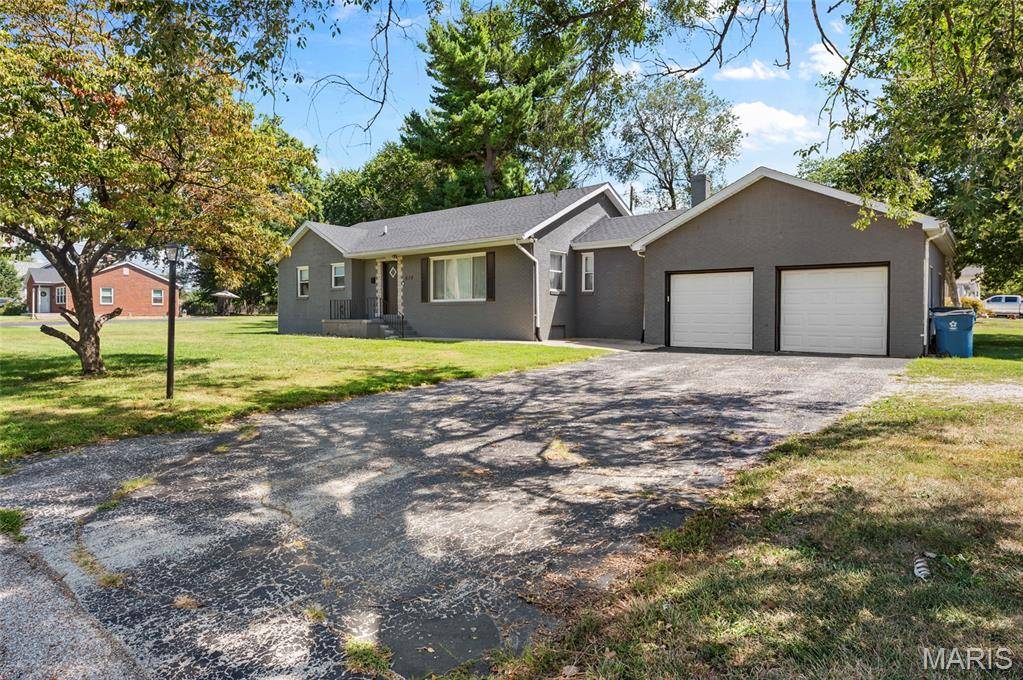 614 S Main ST, Troy, IL 62294