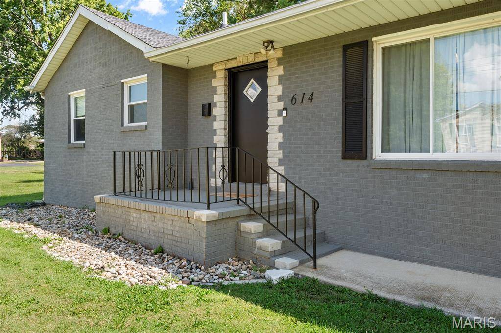 614 S Main ST, Troy, IL 62294