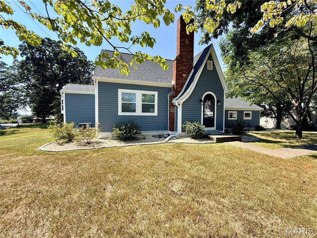 2000 Old Saint Marys RD, Perryville, MO 63775